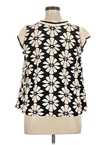 DR2 Sleeveless Blouse (view 2)