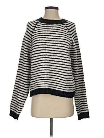 American Eagle Outfitters Pullover Sweater (view 1)