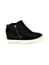 Universal Thread Black Sneakers Size 7 1/2 - photo 1