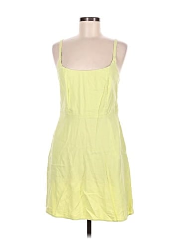 Old Navy Casual Dress (view 1)