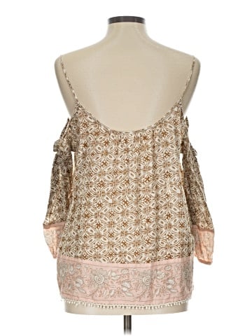 Sun & Shadow 3/4 Sleeve Blouse (view 2)