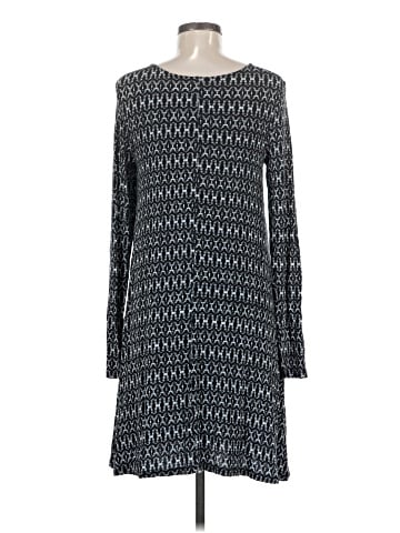 Old Navy Casual Dress (view 2)