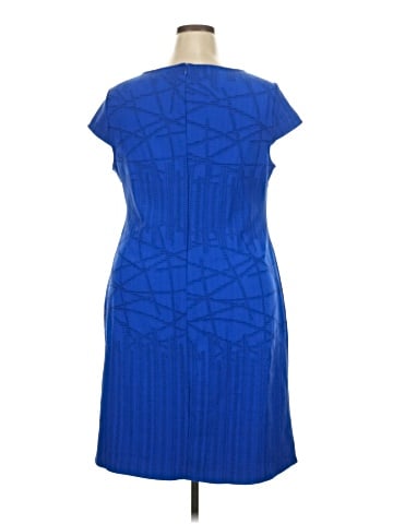 Julia Jordan Casual Dress (view 2)