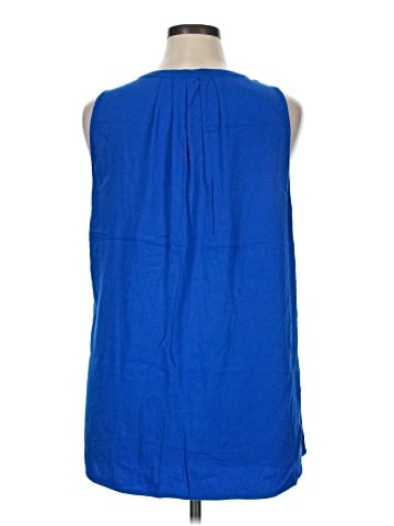 Crown & Ivy Sleeveless T-Shirt (view 2)