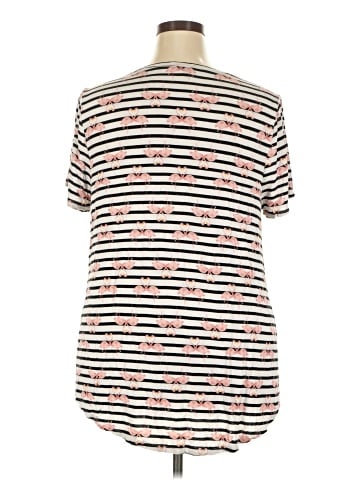 Lane Bryant Outlet Short Sleeve T-Shirt (view 2)