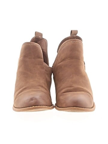 Universal Thread Ankle Boots (view 2)
