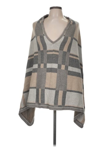Minnie Rose Poncho (view 1)