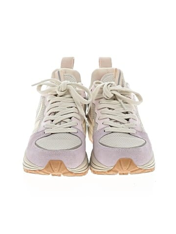 VEJA Sneakers (view 2)