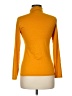 HEATTECH Orange Long Sleeve Turtleneck Size M - photo 2