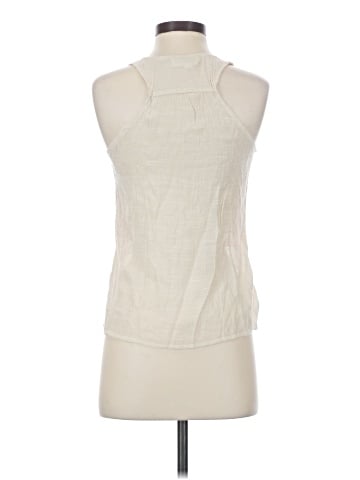Sweet Wanderer Sleeveless Blouse (view 2)