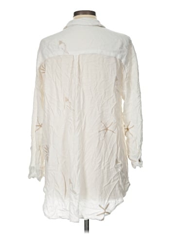 Blue Island 3/4 Sleeve Button-Down Shirt (view 2)