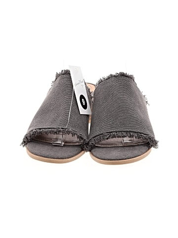 Universal Thread Sandals (view 2)