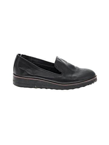 Aldo Flats (view 1)