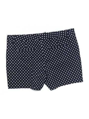 Crown & Ivy Shorts (view 2)