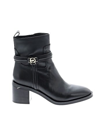 MICHAEL Michael Kors Ankle Boots (view 1)