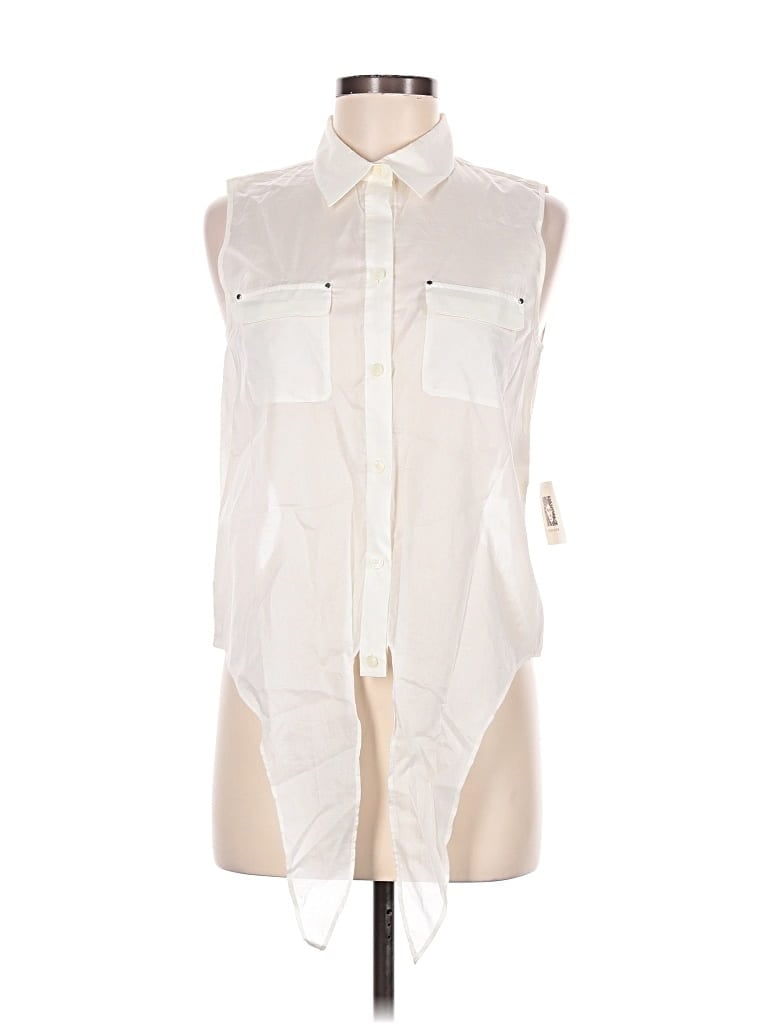 Anne Klein Sleeveless Button Down Shirt In Ivory