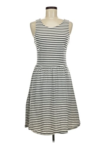 Old Navy Casual Dress (view 1)