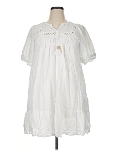 Old Navy Casual Dress (view 1)