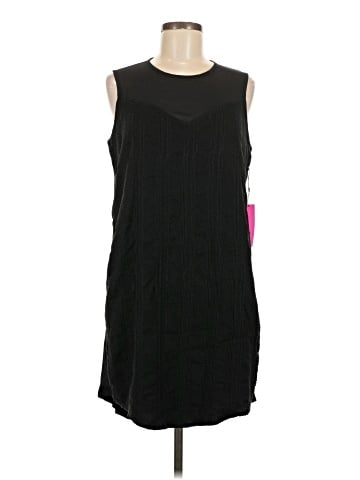 Hunter Bell Casual Dress (view 1)