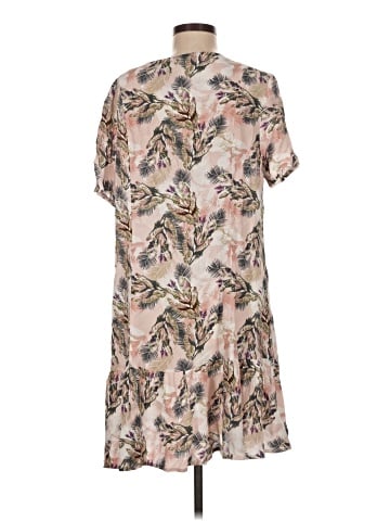 Charlie Paige Casual Dress (view 2)