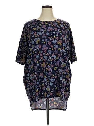 Lularoe 3/4 Sleeve T-Shirt (view 1)