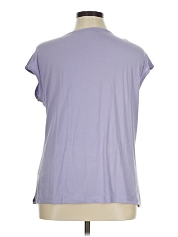Liz Claiborne Short Sleeve T-Shirt (view 2)