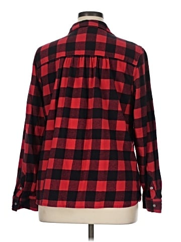 Croft & Barrow Long Sleeve Button-Down Shirt (view 2)