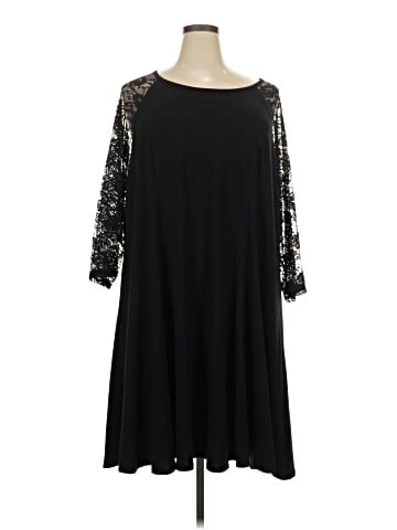 Torrid 3/4 Sleeve T-Shirt (view 1)