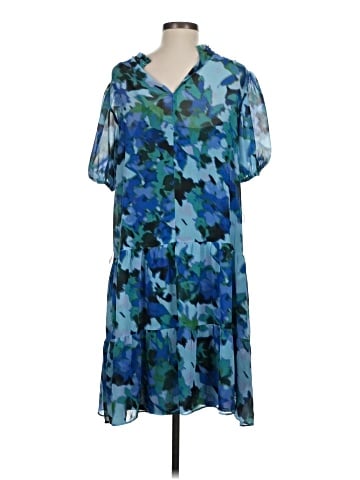 Julia Jordan Casual Dress (view 2)