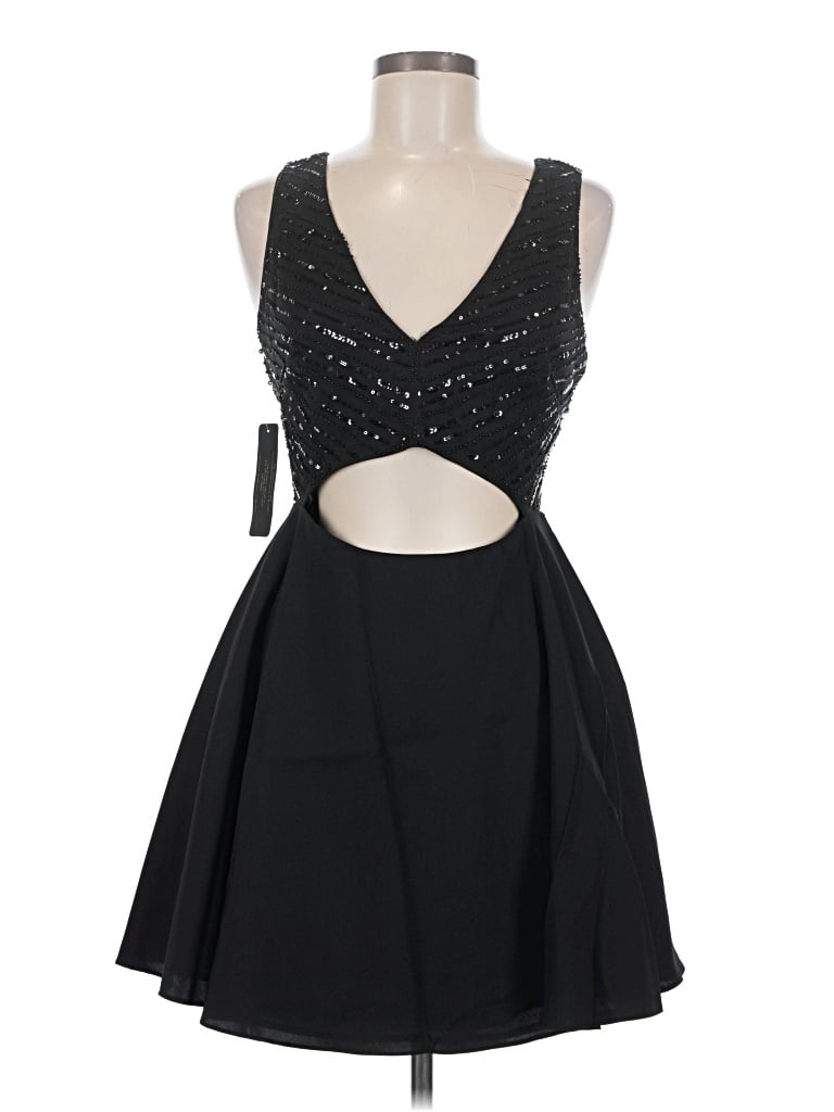 Pre-owned Bebe Cocktail Dress In Black