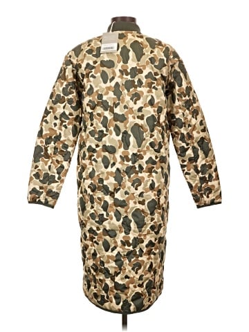 Everlane Raincoat (view 2)