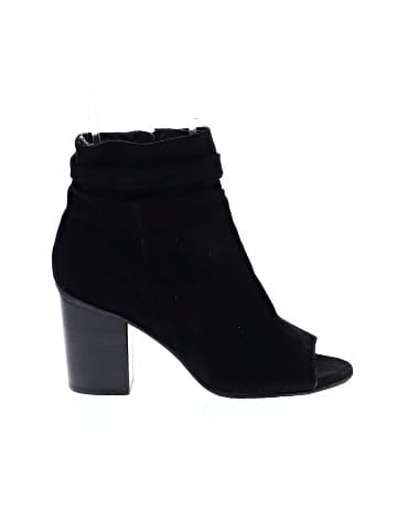 Kenneth Cole REACTION Ankle Boots (view 1)