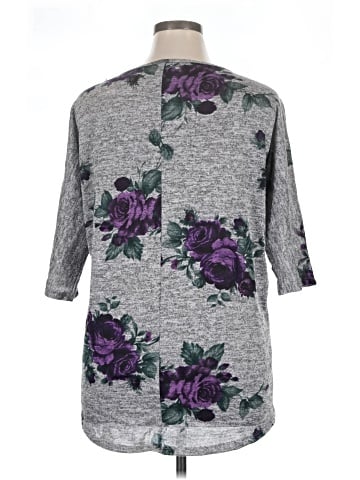 Bobbie Brooks 3/4 Sleeve T-Shirt (view 2)