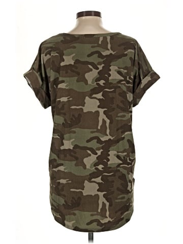 Kim & Cami Short Sleeve T-Shirt (view 2)