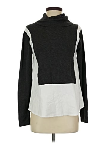 Lilis Closet Long Sleeve Top (view 1)