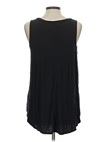 Old Navy Sleeveless T-Shirt (view 2)