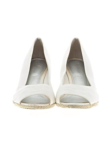 Kelly & Katie Wedges (view 2)