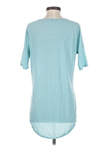 Old Navy Short Sleeve T-Shirt (view 2)