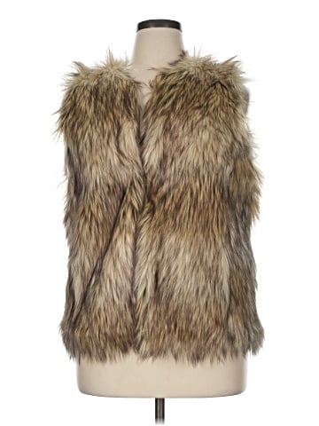 Charlotte Russe Faux Fur Vest (view 1)