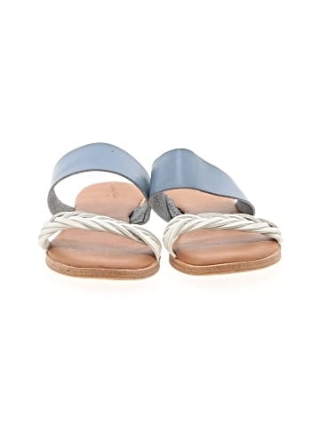 Universal Thread Sandals (view 2)