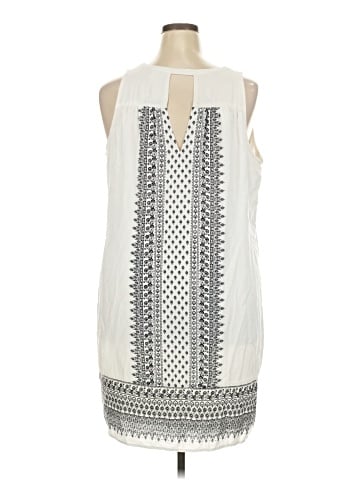 Old Navy Casual Dress (view 2)