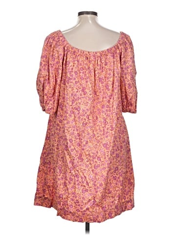Old Navy Casual Dress (view 2)