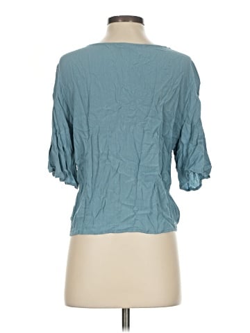 Eyeshadow 3/4 Sleeve Blouse (view 2)