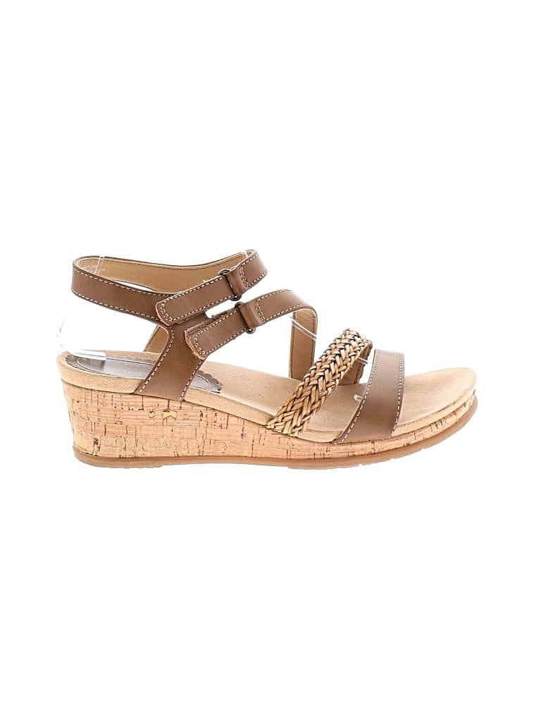 Pre-owned Baretraps Wedges In Tan