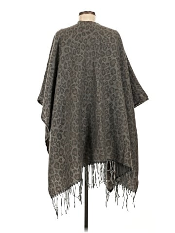 Woolrich Poncho (view 2)