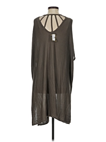 Wishlist Poncho (view 2)