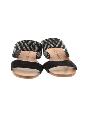 DV Wedges (view 2)