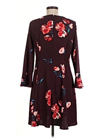 Old Navy Casual Dress (view 2)