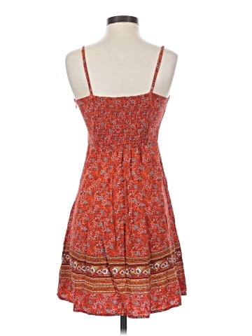 Old Navy Casual Dress (view 2)