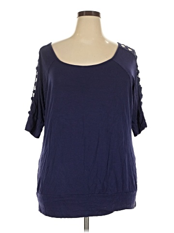 Naif 3/4 Sleeve T-Shirt (view 1)